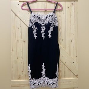 ❤️❤️Haute Monde Black & Cream Sleeveless Adjustable Strap Sheath MIDI Lace Dress